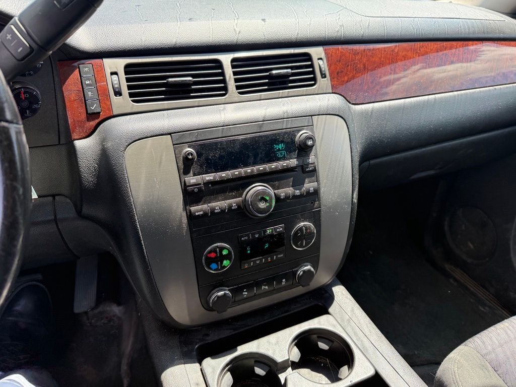 Used 2013 Black GMC SLE image 7