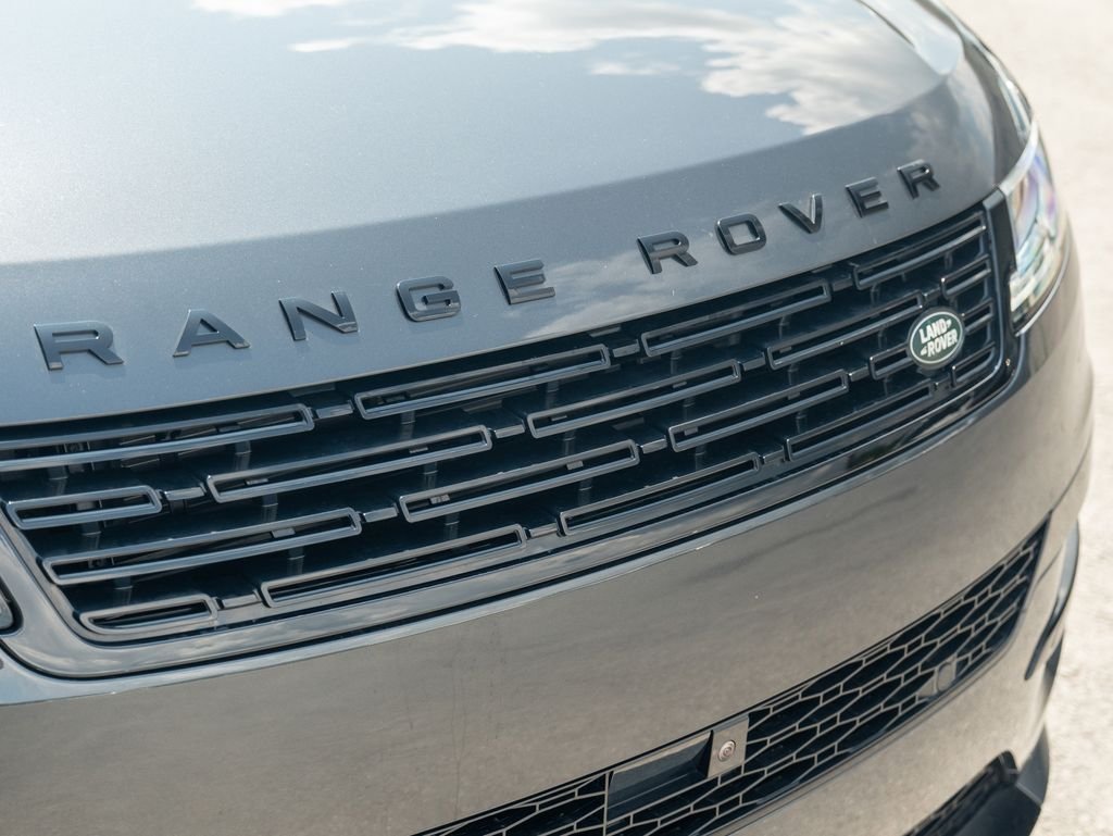Used 2026 Black Land Rover Dynamic SE image 16