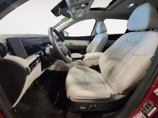 Used 2025 Red Hyundai SEL Convenience image 9