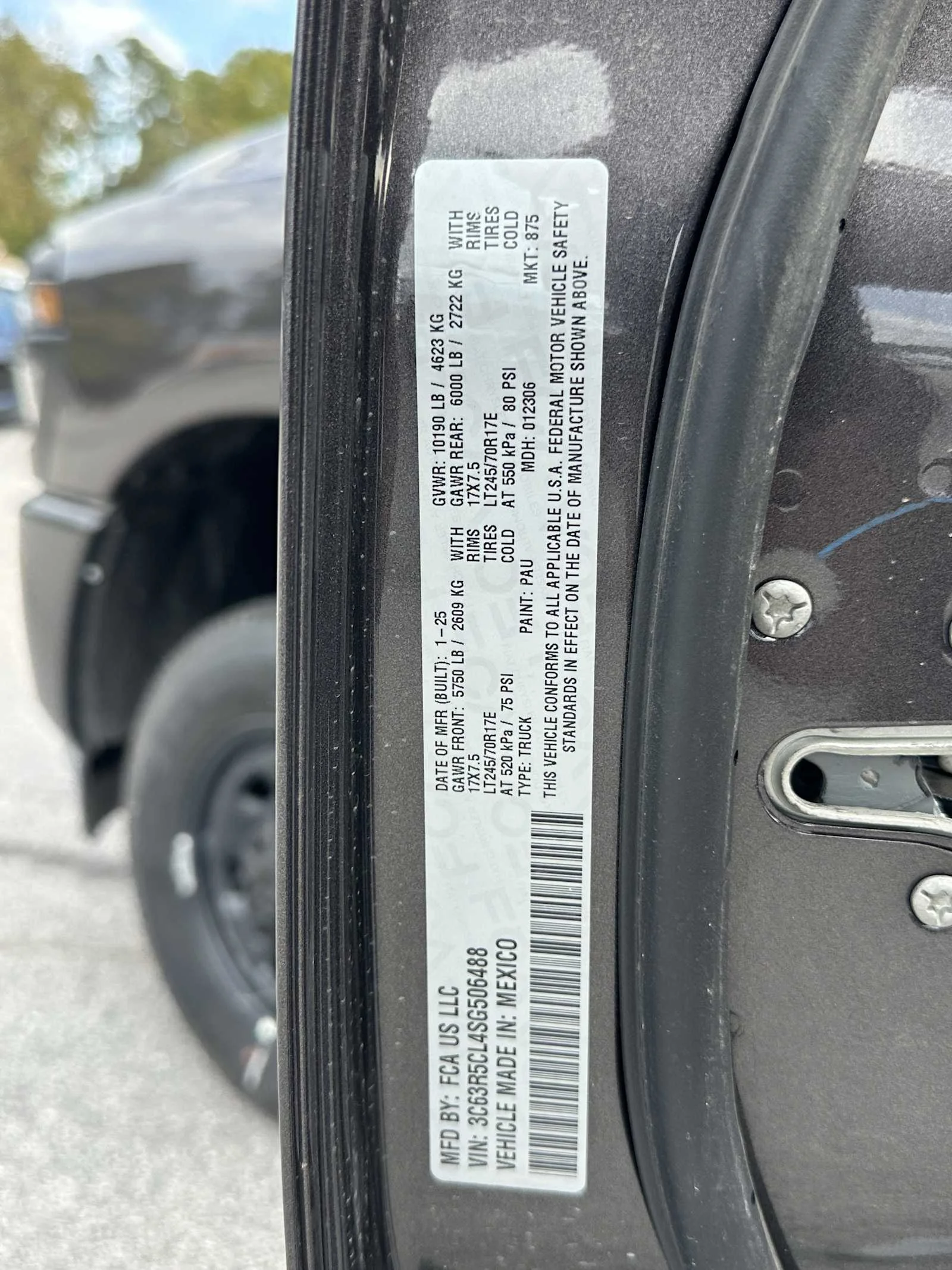 2025 RAM 2500 Tradesman - Photo 29
