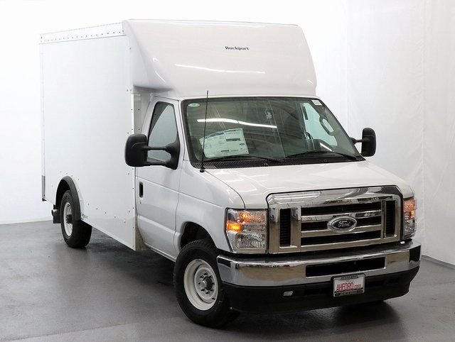 White 2025 Ford E-Series Chassis E-350 SD Cutaway SB DRW RWD Pickup Truck Rear-Wheel Drive 6-Speed Automatic Overdrive