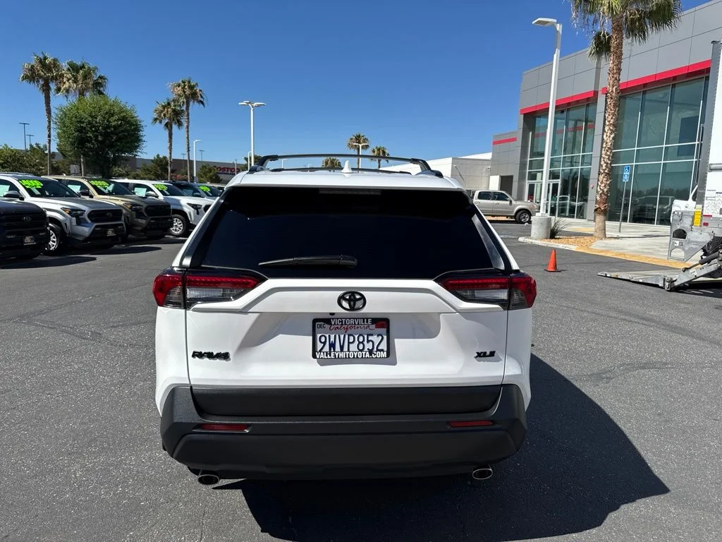 Used 2025 White Toyota XLE image 6