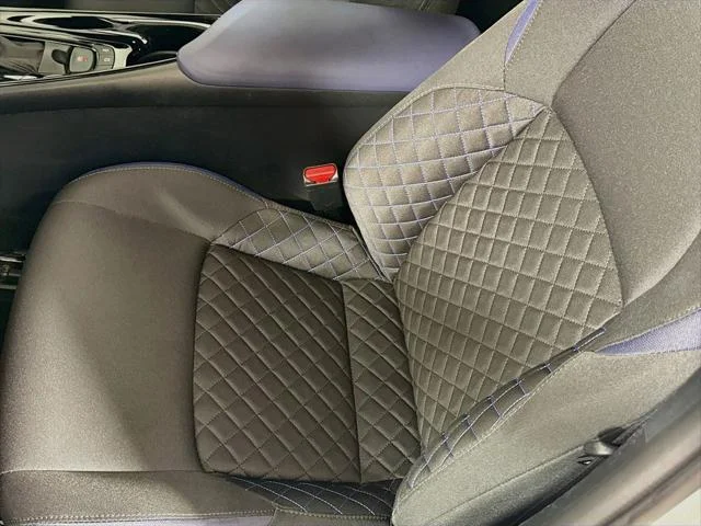 Certified Used 2022 WIND CHILL PEARL Toyota  image 18