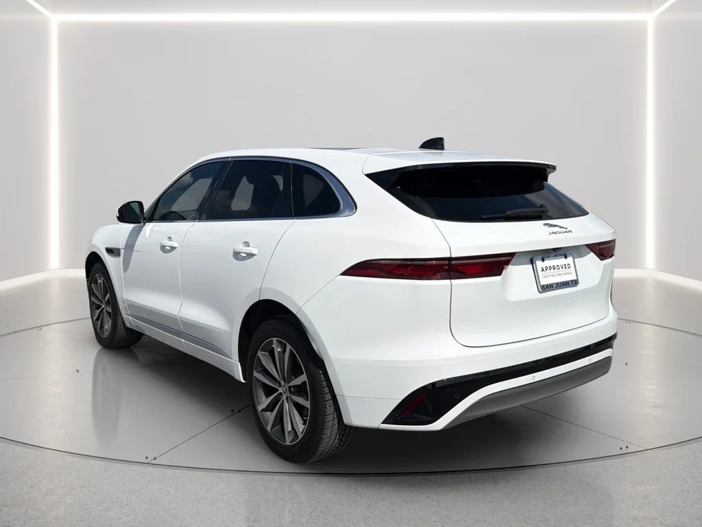 Used 2025 White Jaguar P250 R-Dynamic S image 15