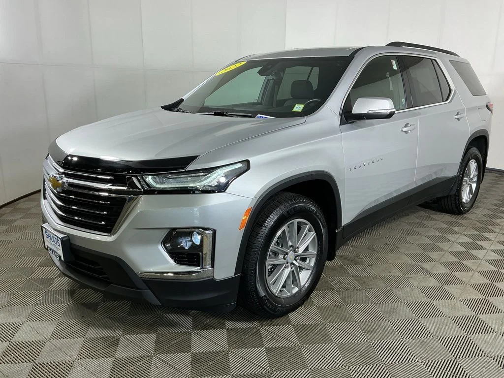 Certified Used 2022 Silver Chevrolet LT image 4