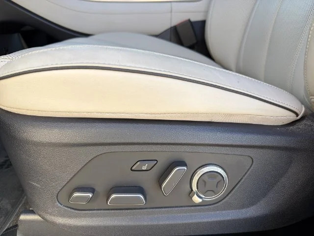 Used 2024 Black Hyundai Calligraphy image 36