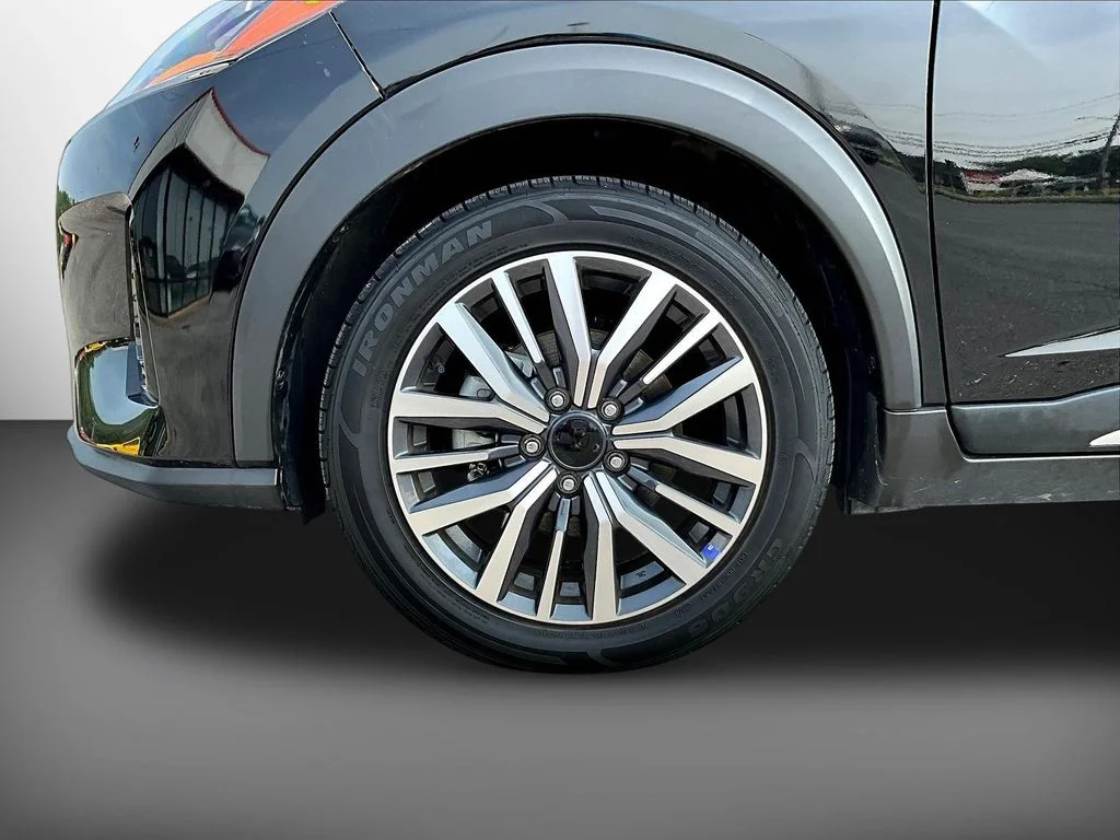 Used 2024 Black Nissan SR image 30