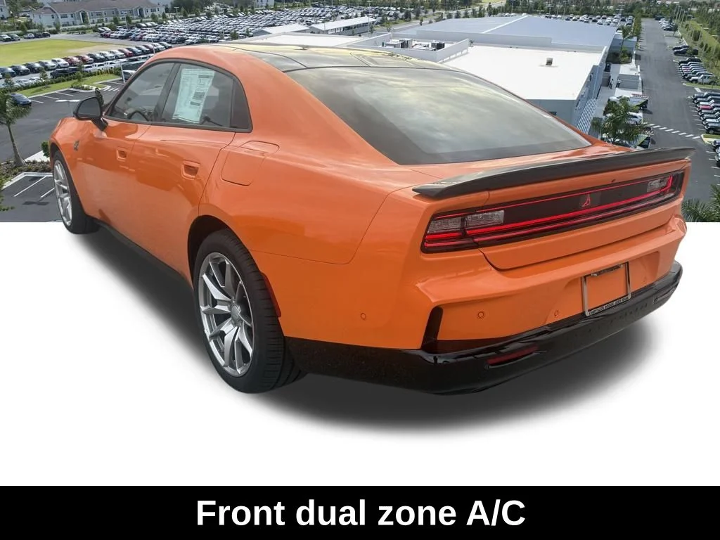 2026 Dodge Charger Daytona Scat Pack - Photo 6