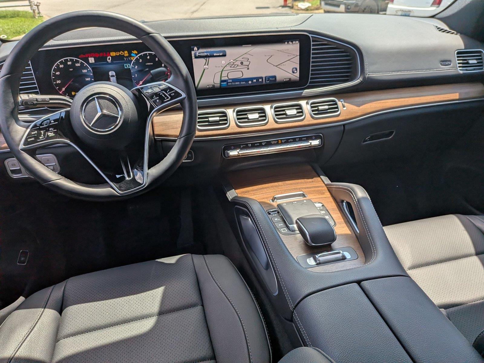 Used 2025 Cirrus Silver Metallic Mercedes-Benz GLS 450 image 30