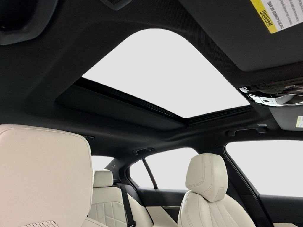 2026 BMW i5 40 - Photo 17