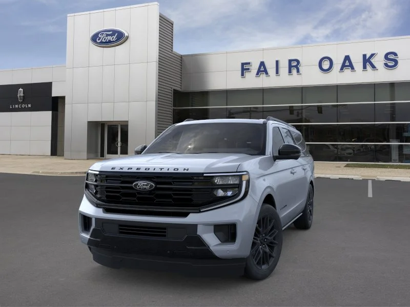 New 2026 Gray Ford Platinum image 2