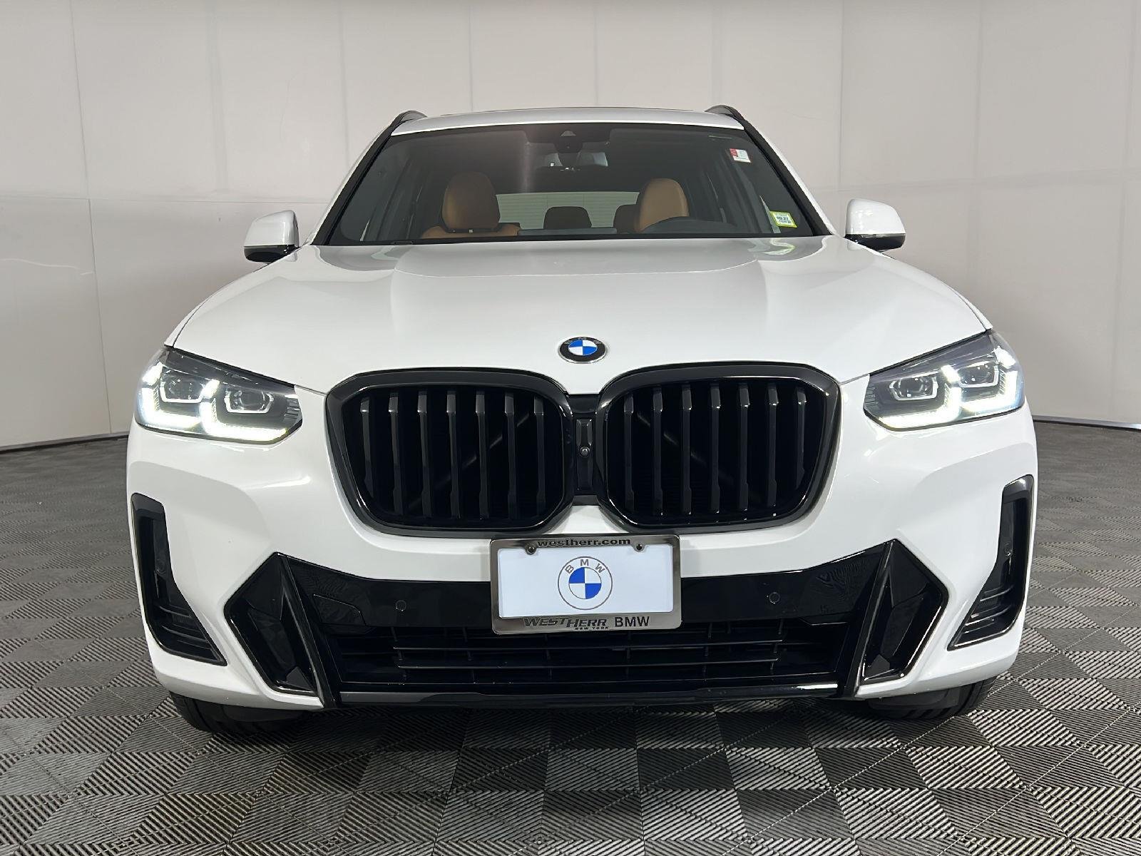 Used 2023 Alpine White BMW xDrive30i image 13