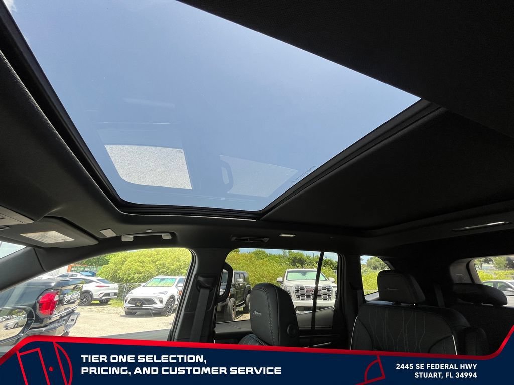 New 2026 Ebony Twilight Metallic Buick Avenir image 35