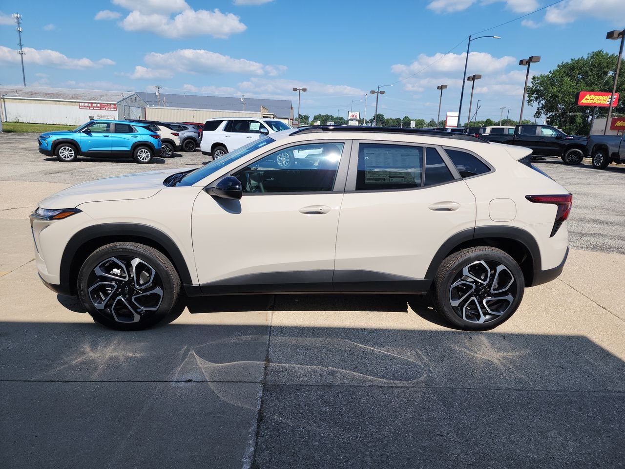New 2026 White Sands Chevrolet 2RS image 5