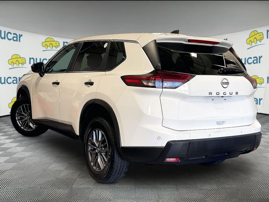 Certified Used 2024 White Nissan S image 4