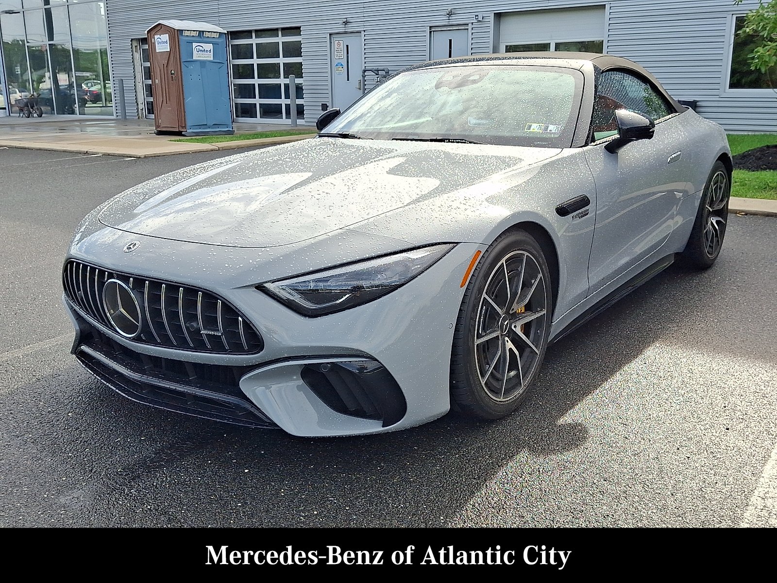 Used 2022 MANUFAKTUR Alpine Grey - 956 Mercedes-Benz 4MATIC® image 3
