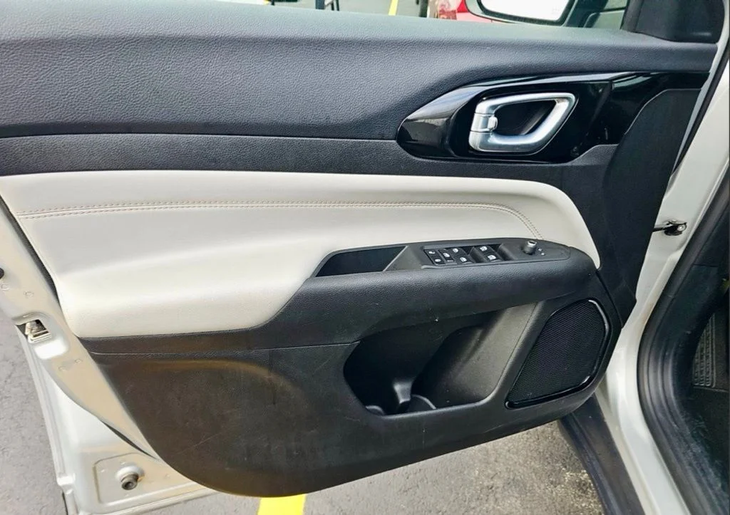 2025 Jeep Compass Limited - Photo 8