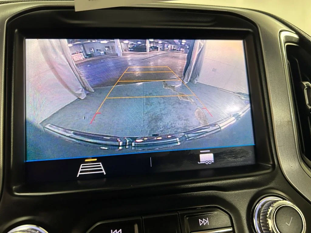 Used 2020 Blue GMC Elevation image 26