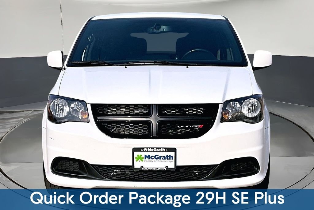 Used 2017 Dodge Grand Caravan SE Plus with VIN 2C4RDGBGXHR856227 for sale in Cedar Rapids, IA