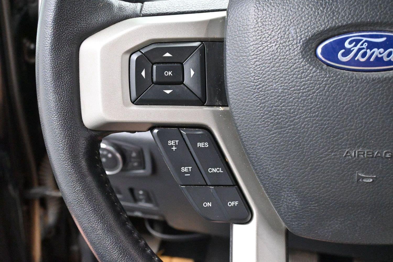 Used 2022 Agate Black Ford LARIAT image 19