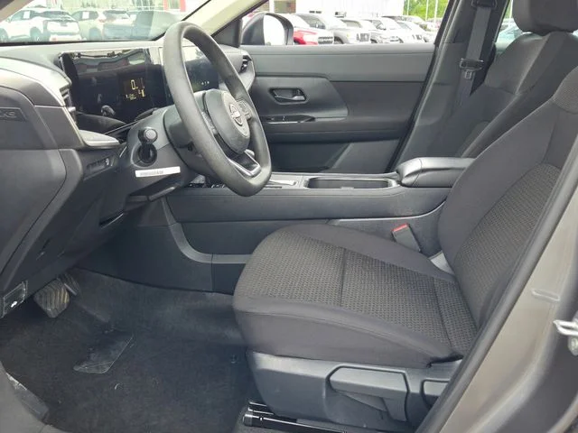 Used 2026 Gray Nissan S image 5