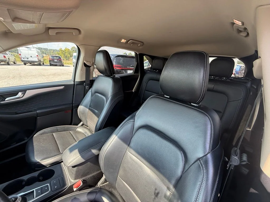 Used 2020 Silver Ford SEL image 19