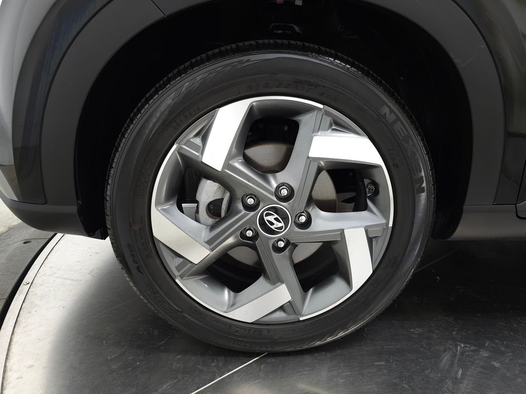 Certified Used 2022 Black Noir Pearl Hyundai SEL image 12