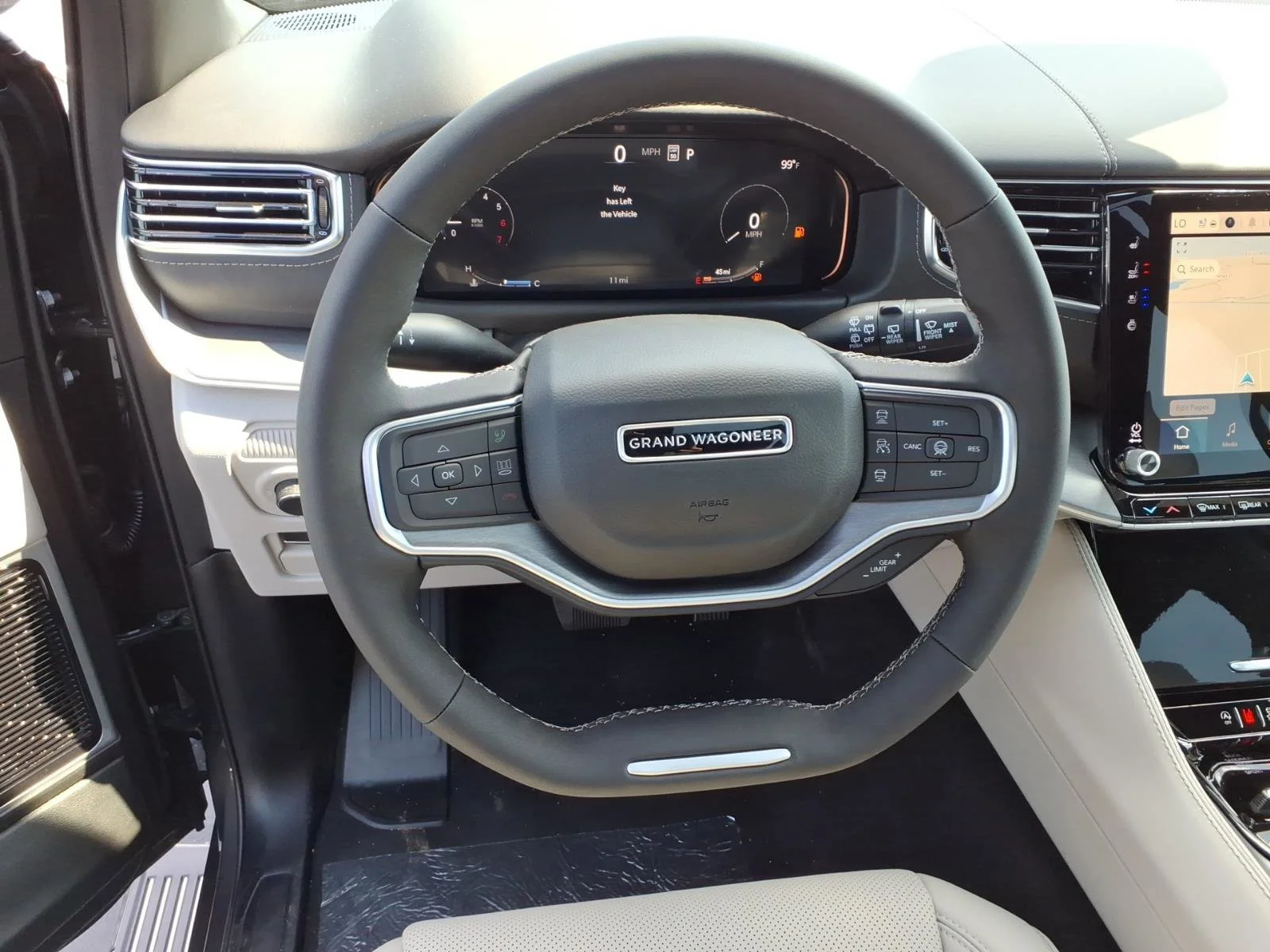 New 2026 Baltic-Gray Metallic Clear-Coat Exterior Paint Jeep Limited Reserve image 5