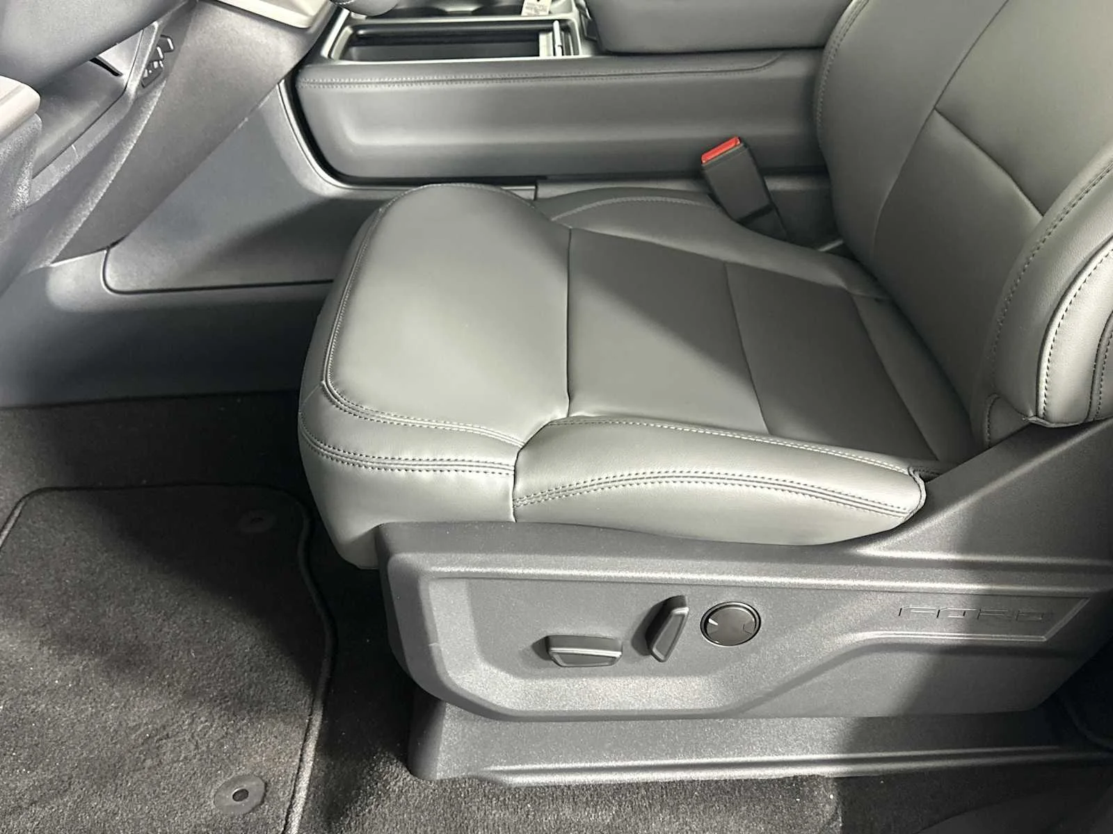 New 2026 Dark Matter Gray Ford Active image 10