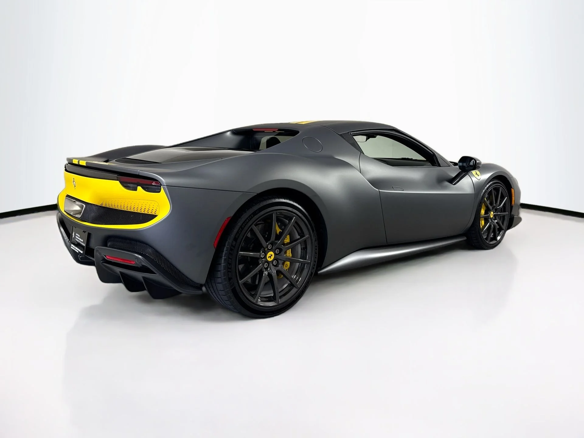 Certified Used 2022 Grigio Silverstone Opaco Ferrari Base image 7