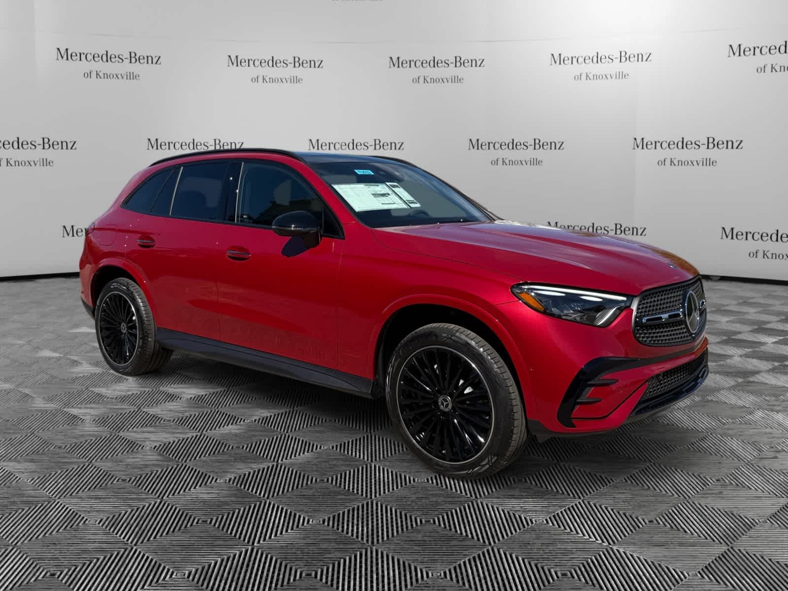 New 2027 MANUFAKTUR Patagonia Red Metallic Mercedes-Benz GLC 300 image 7