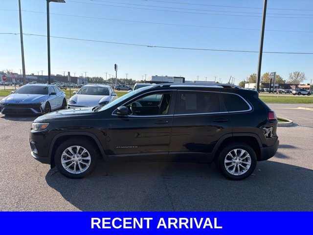 Used 2019 Diamond Black Jeep Latitude image 10