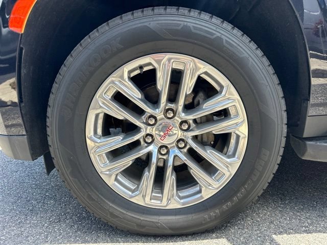 Used 2022 Midnight Blue Metallic GMC SLT image 18