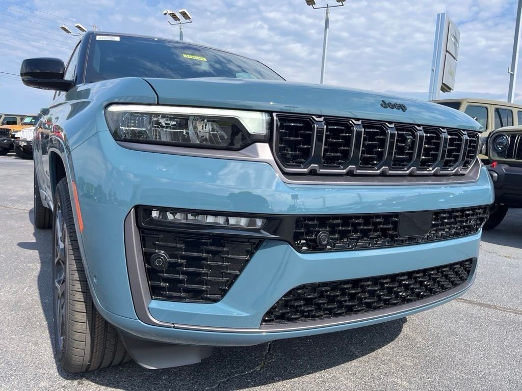 New 2026 Steel Blue Exterior Paint Jeep Summit image 46