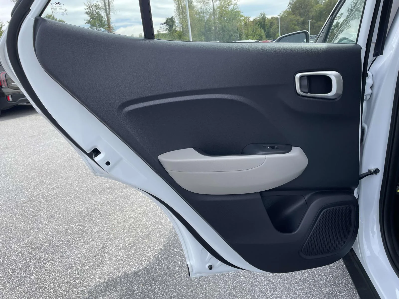Used 2026 Lunar White Hyundai SEL image 2