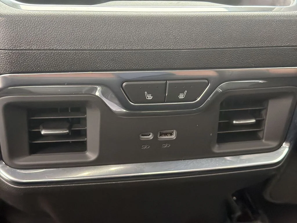 Used 2026 Black GMC Denali Ultimate image 22