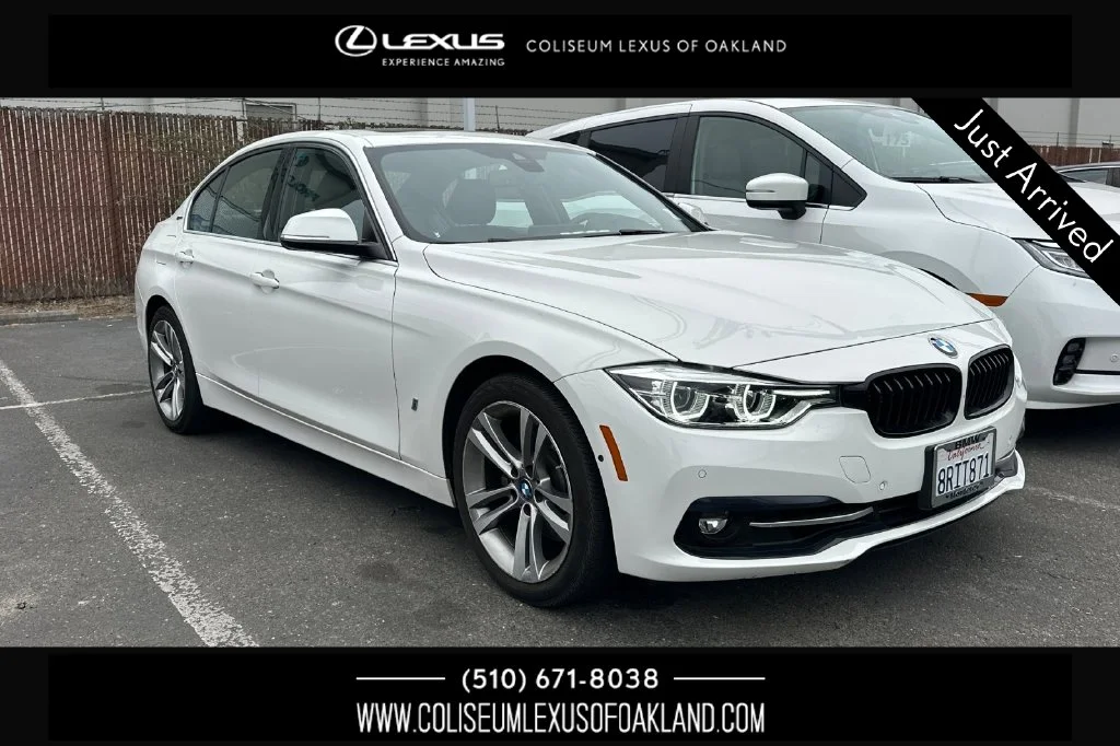 Used 2017 White BMW 330e iPerformance image 1