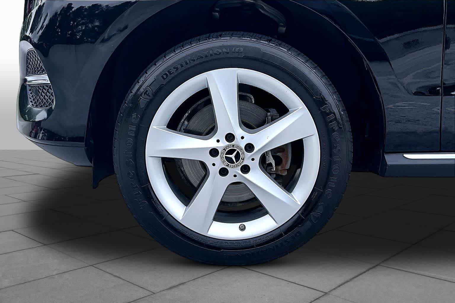 Used 2018 Obsidian Black Metallic Mercedes-Benz GLE 350 image 11