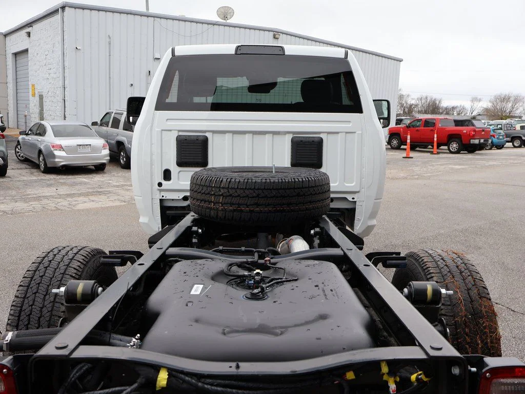 2026 RAM 3500 Chassis Tradesman - Photo 13