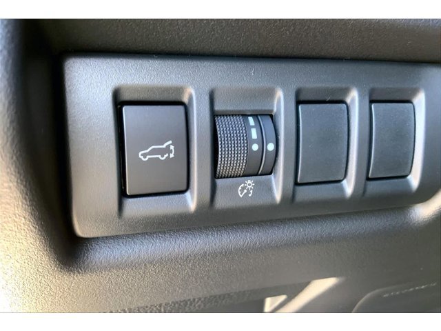New 2026 CRYSTAL WHITE PEARL Subaru Premium image 17