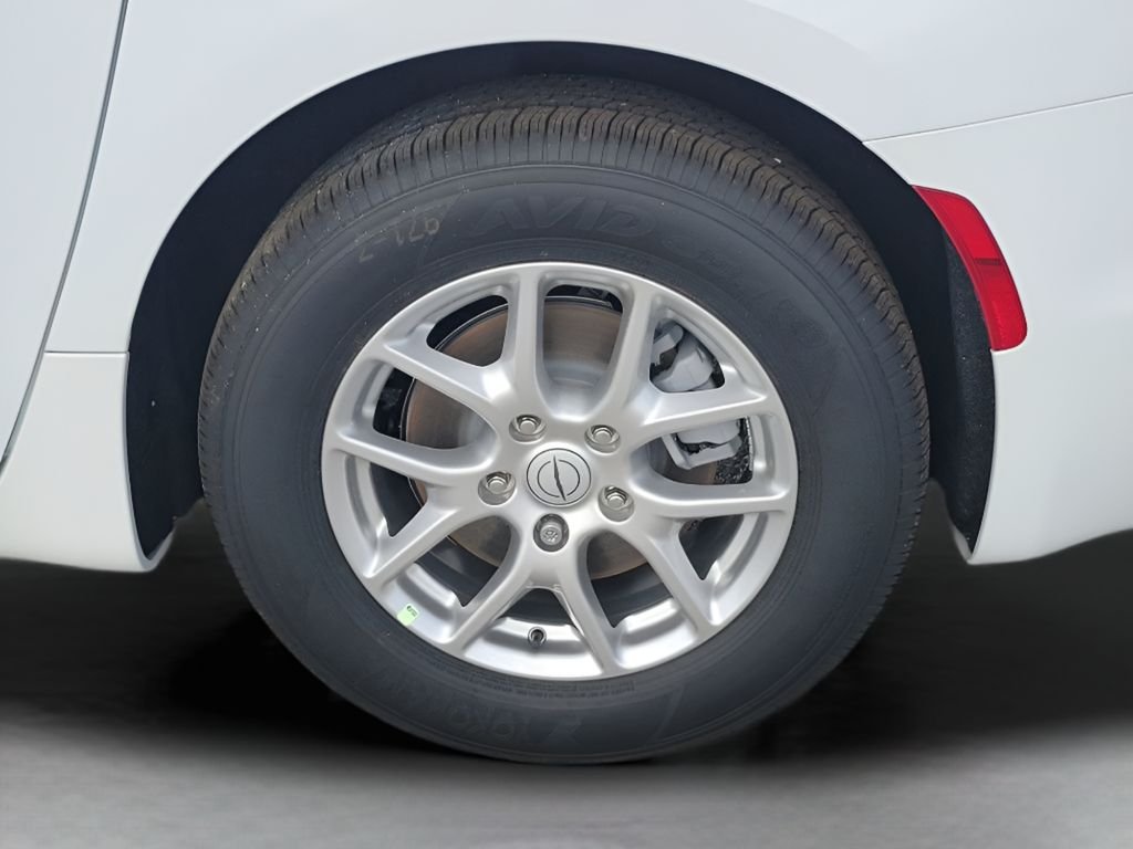 New 2026 Bright White Clear-Coat Exterior Paint Chrysler LX image 18