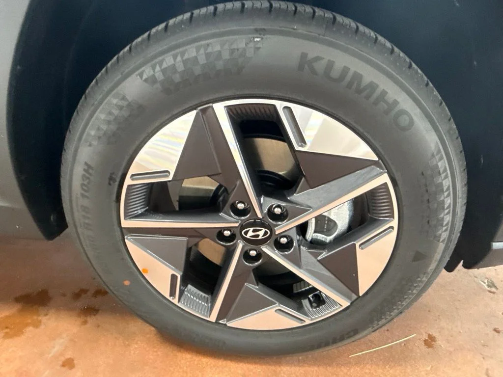 New 2026 Phantom Black Hyundai SEL image 11