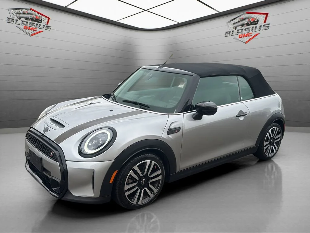 2024 MINI Convertible Cooper S's photo