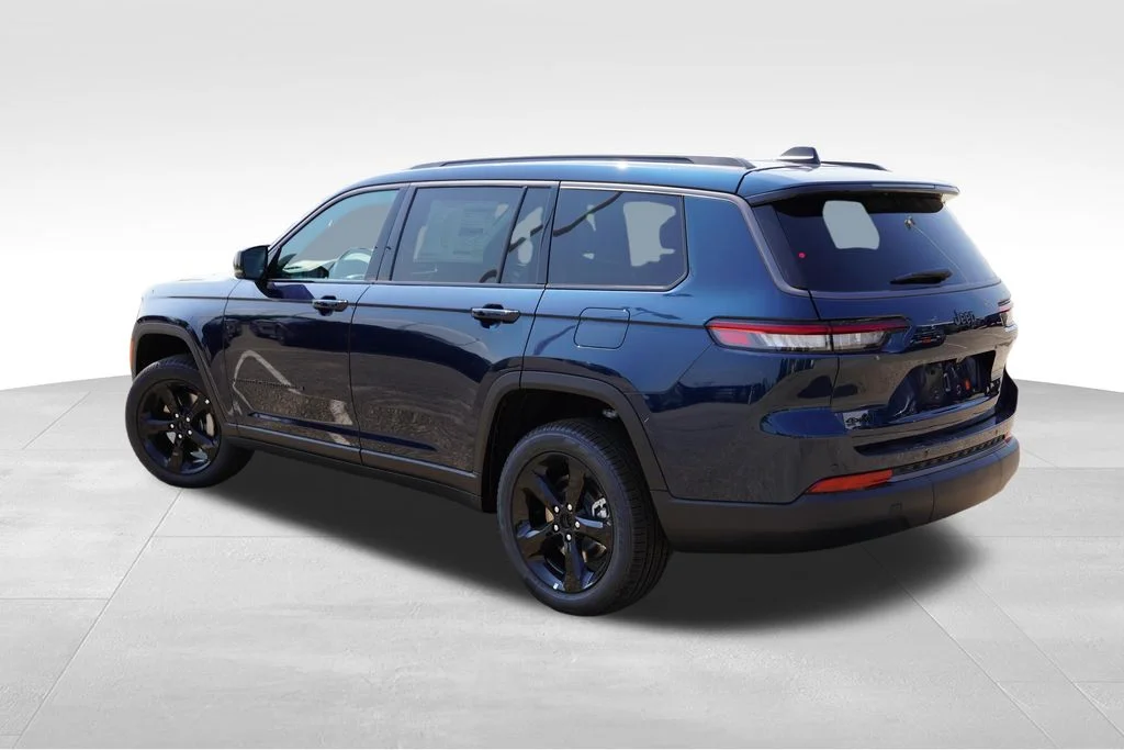 New 2026 Fathom Blue Pearlcoat Jeep Limited image 5