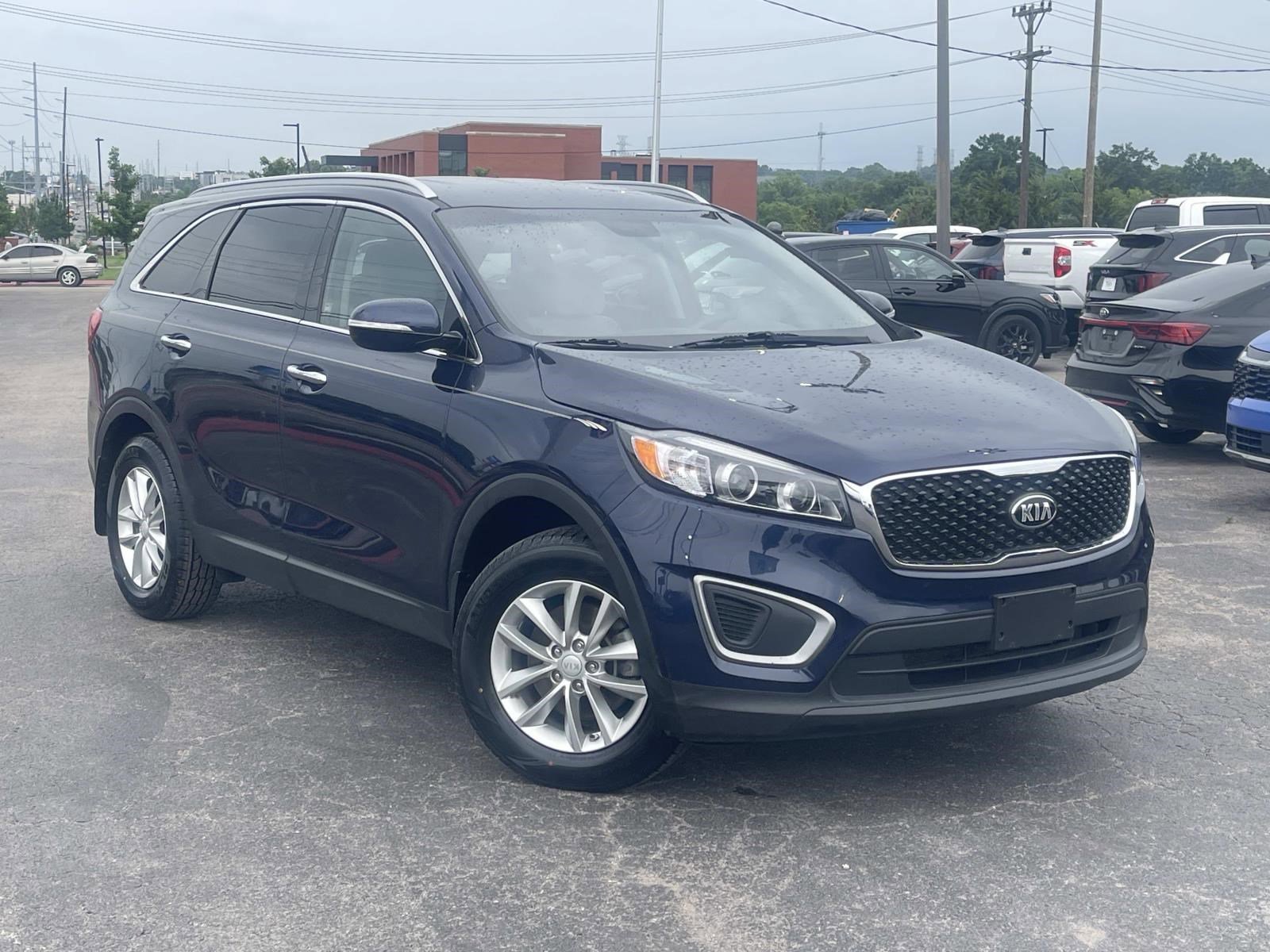 2017 Kia Sorento LX AT's photo