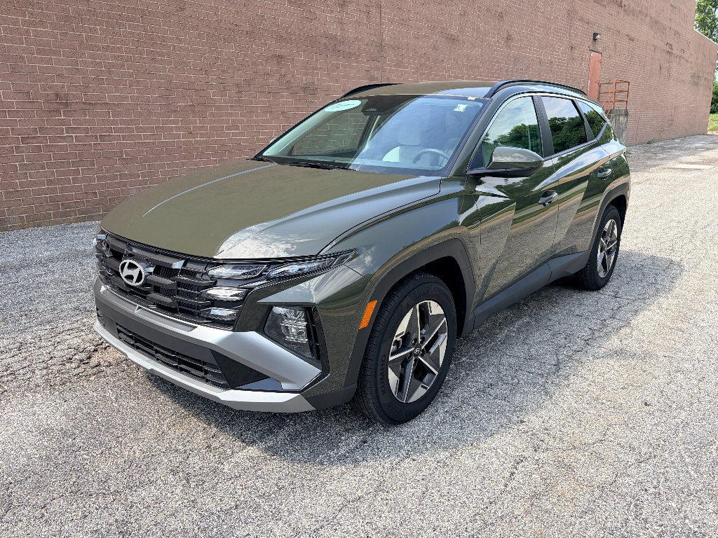 Certified Used 2025 Rockwood Green Hyundai SEL image 1