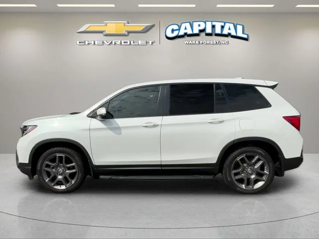 Used 2022  Honda EX-L image 2