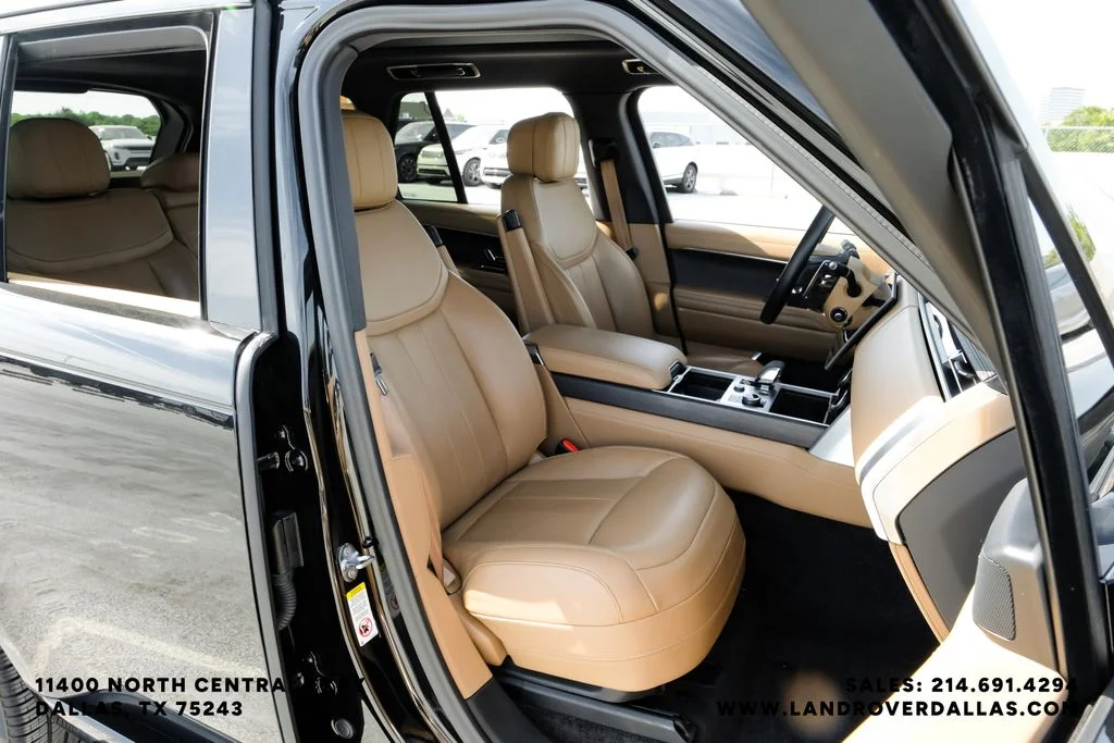 Used 2023 Black Land Rover SE image 37
