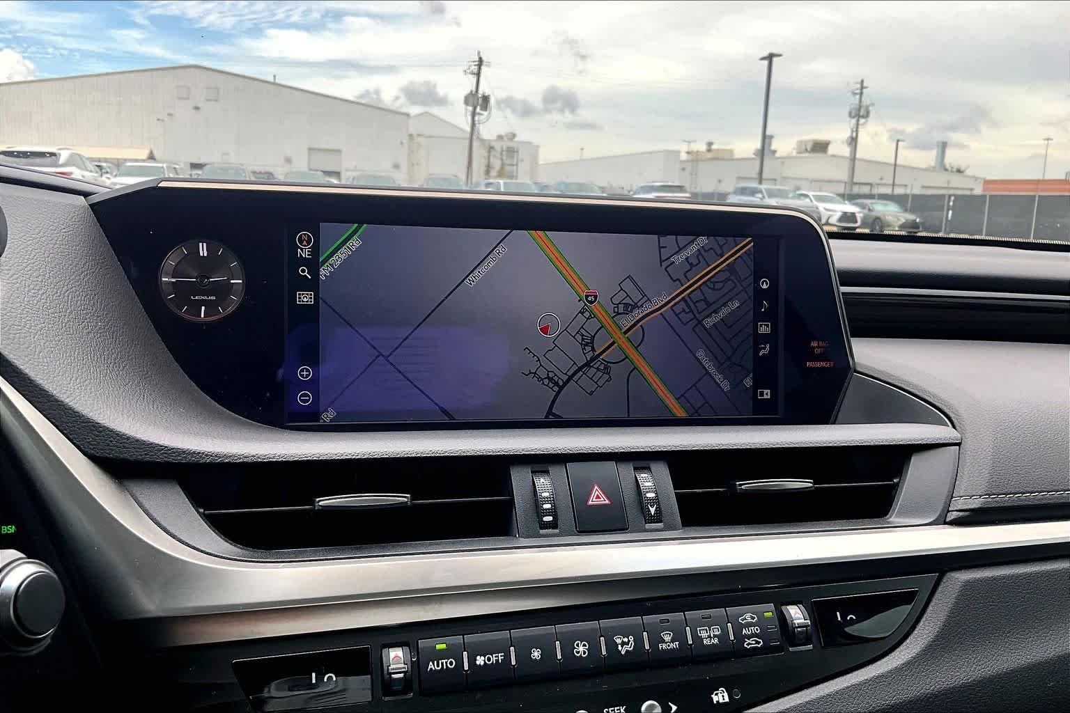 Used 2020 Eminent White Pearl Lexus  image 34