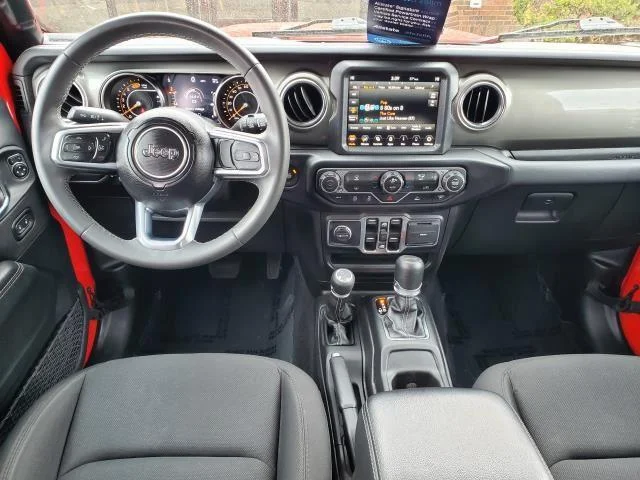 2023 Jeep Wrangler 4-Door Sahara - Photo 20